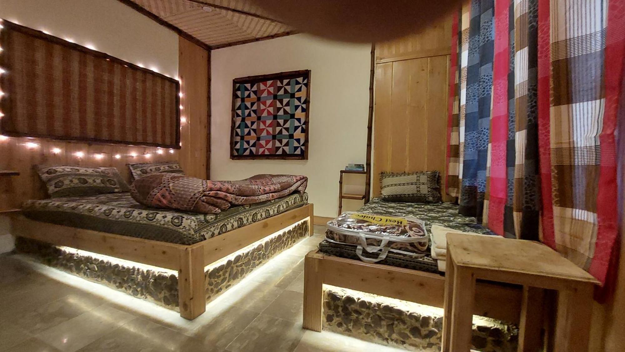 Khana Badosh Resort Kalam Экстерьер фото